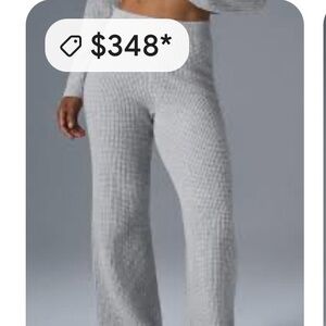 ALO -Cashmere High-Waist Plush Waffle Pants-LIKE NEW